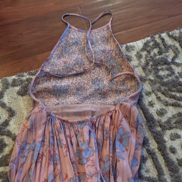 Backless sun dress - Picture 4 of 5